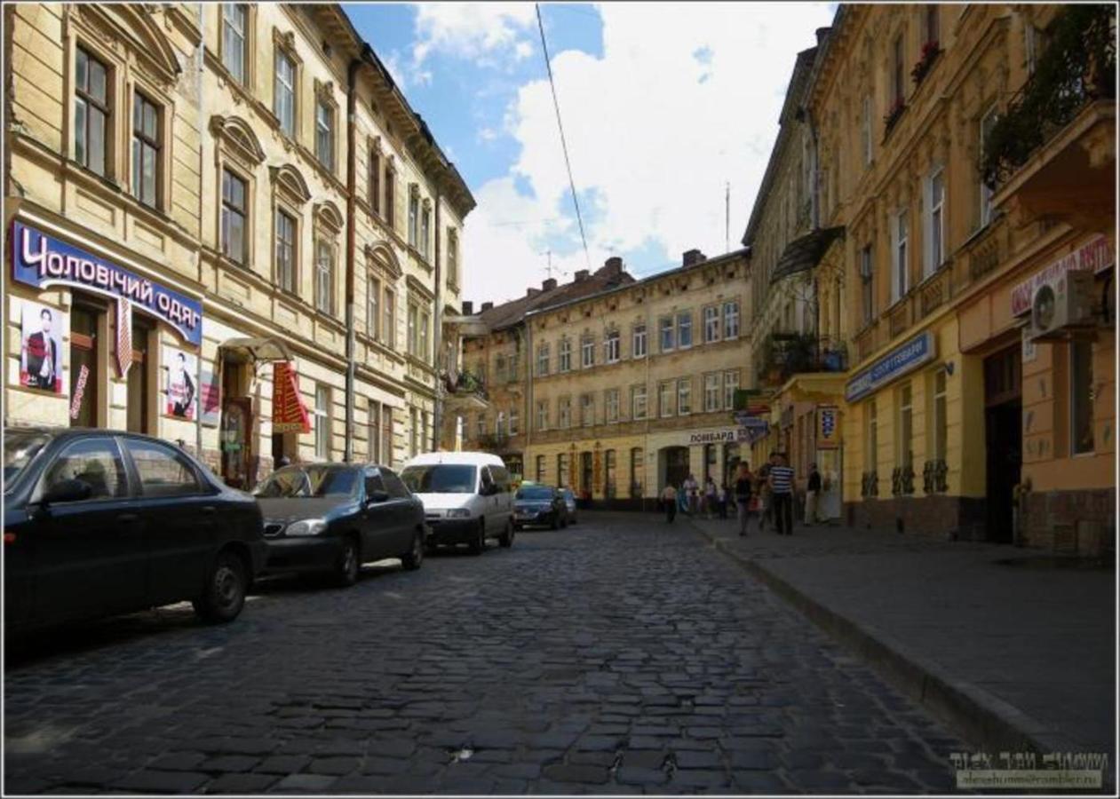 Невеликі апартаменти-смарт в центральній частині біля ТЦ Магнус Львов Экстерьер фото